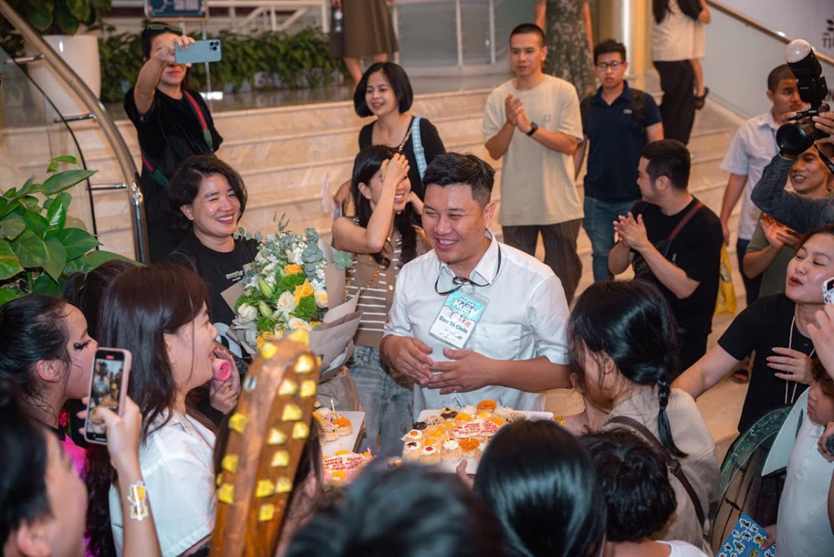 Tổng đạo diễn Hoàng Anh Minh.