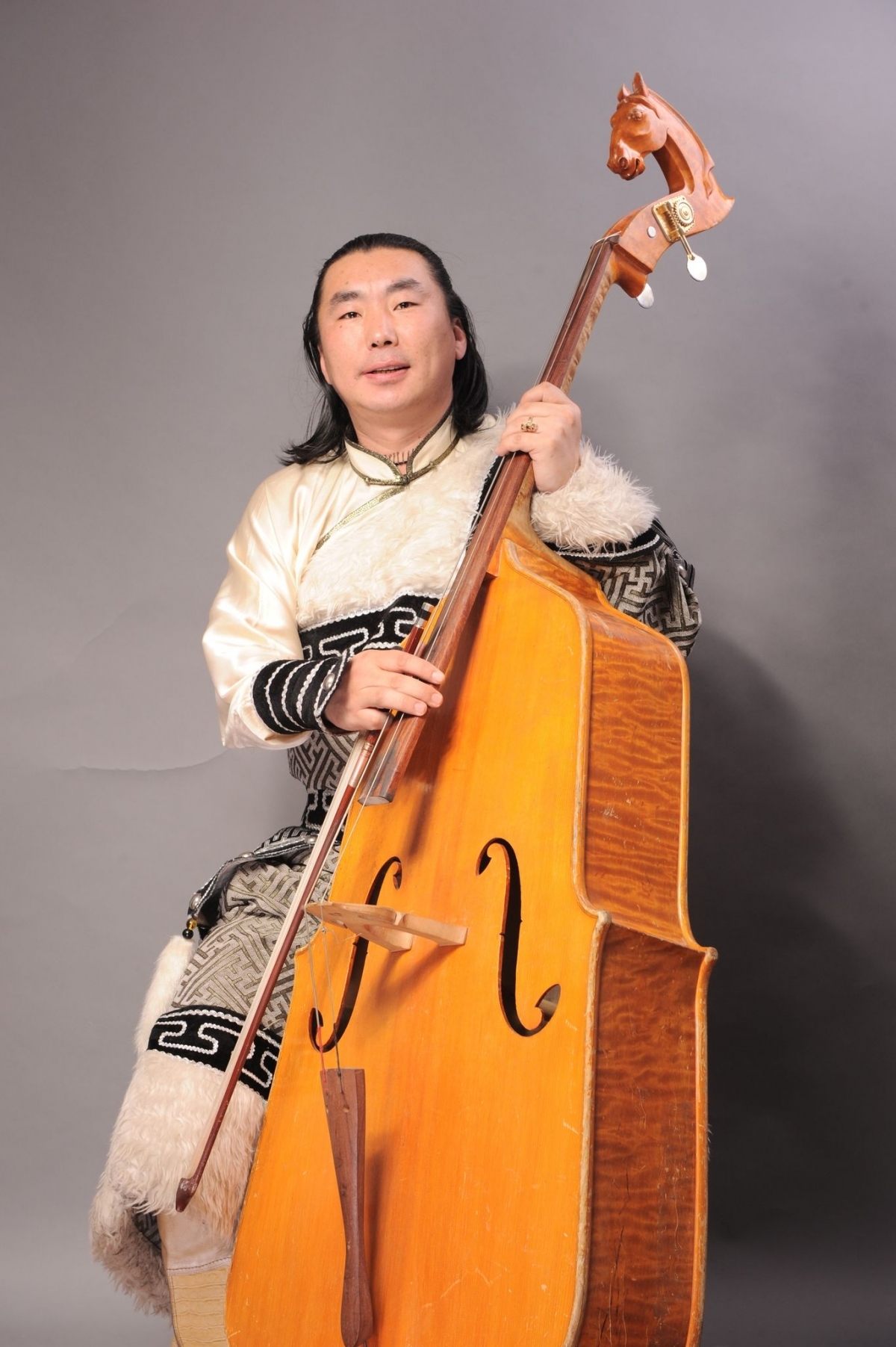 Nhạc sĩ Mông Cổ Ariunbold Dashdorj