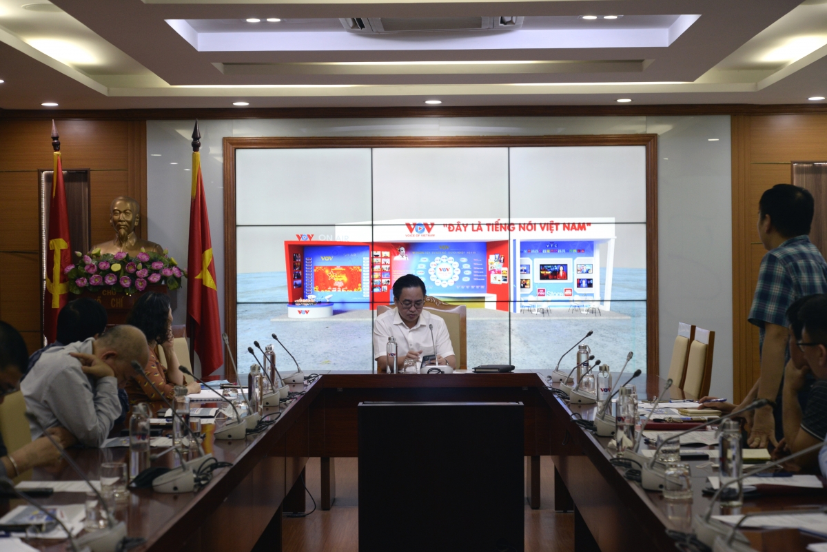 Nhà báo Phạm Mạnh Hùng, Phó Tổng Giám đốc Đài TNVN, Uỷ viên Thường vụ Hội Nhà báo Việt Nam, Chủ tịch Liên chi hội Nhà báo Đài TNVN họp với lãnh đạo các Ban chức năng chuẩn bị cho “Hội Báo toàn quốc 2022”.
