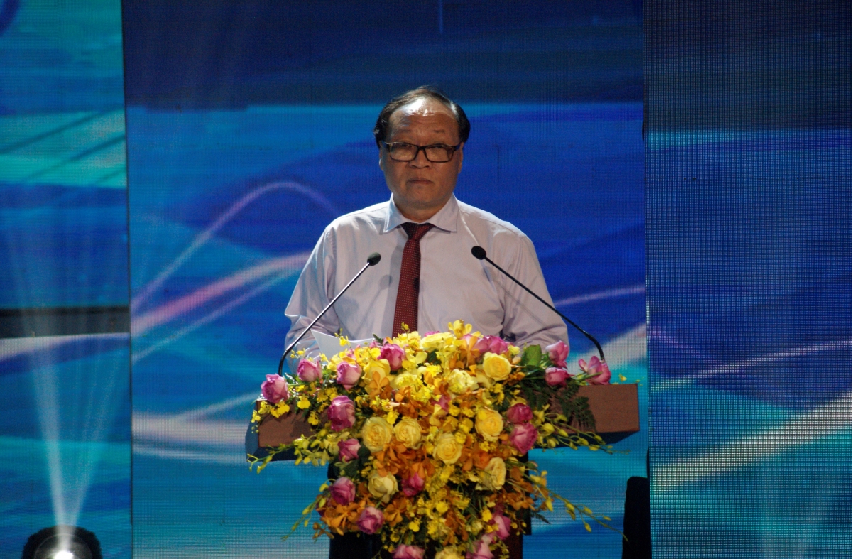 NSND Phạm Ngọc Khôi, phó Chủ tịch Hội Nhạc sĩ Việt Nam, trưởng Ban giám khảo nhận xét vể chất lượng nghệ thuật của hội diễn.