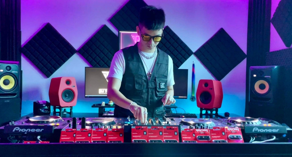 DJ Tạ Công Tùng
