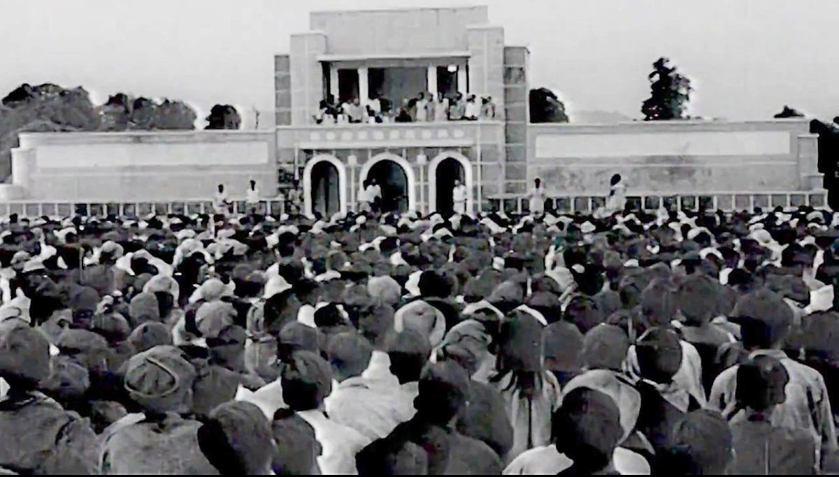 Hàng ngàn người đã tập trung về dự lễ mít tinh tại sân vận động thị xã Yên Bái cách đây 65 năm
25/09/1958-25/09/2023 (ảnh st)