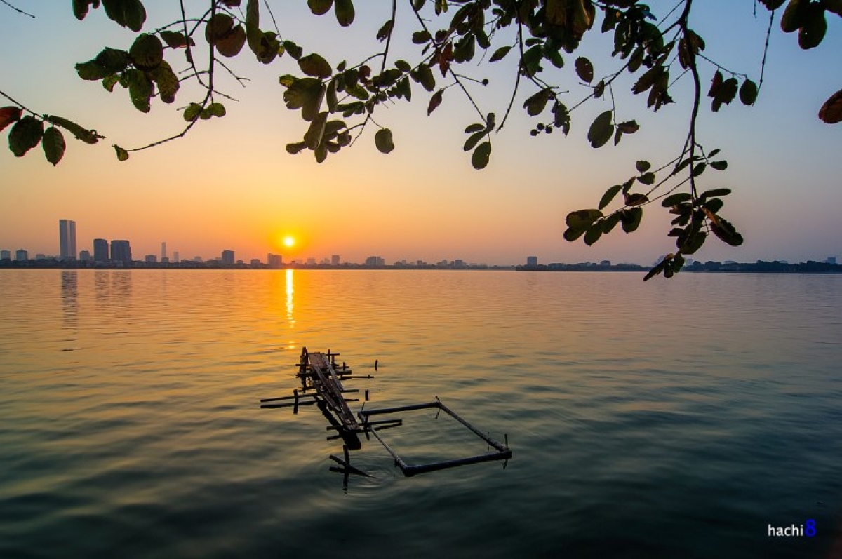 Buổi sáng Hồ Tây Hà Nội (ảnh st)
