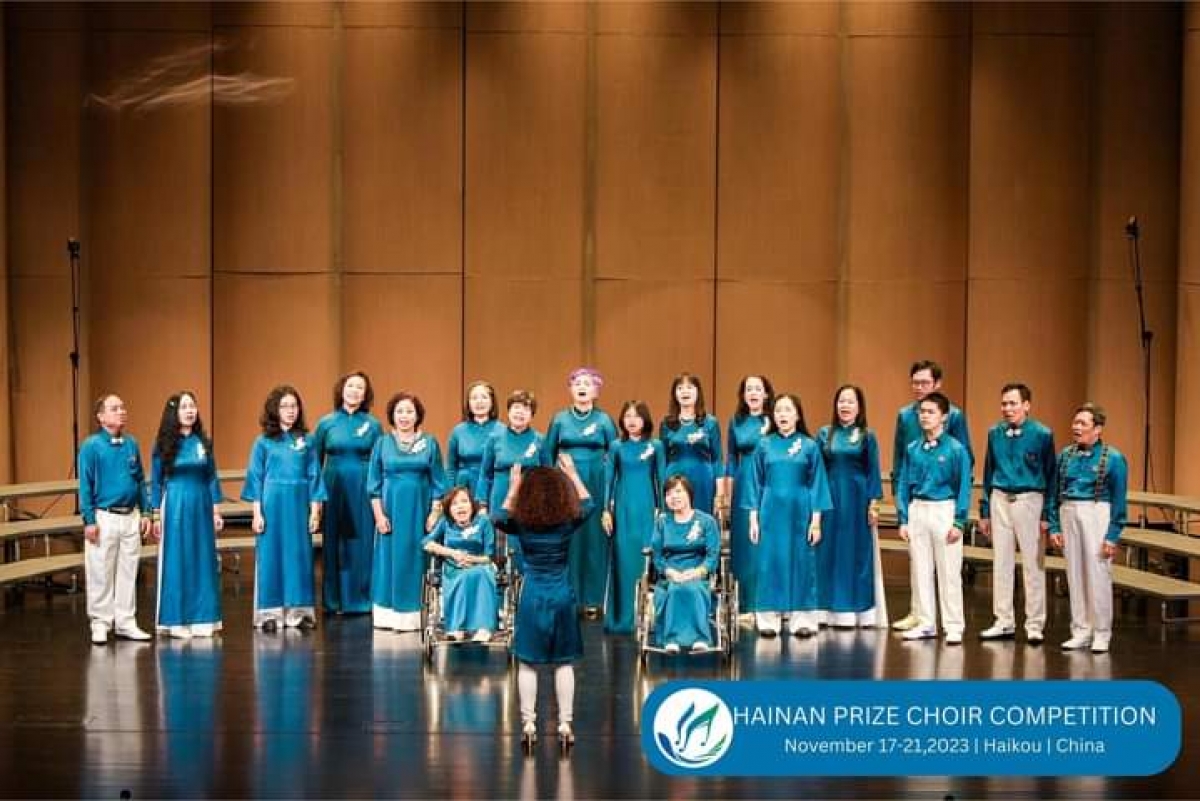 Hợp xướng Đa dạng - Diversity Choir trình diễn tại cuộc thi
