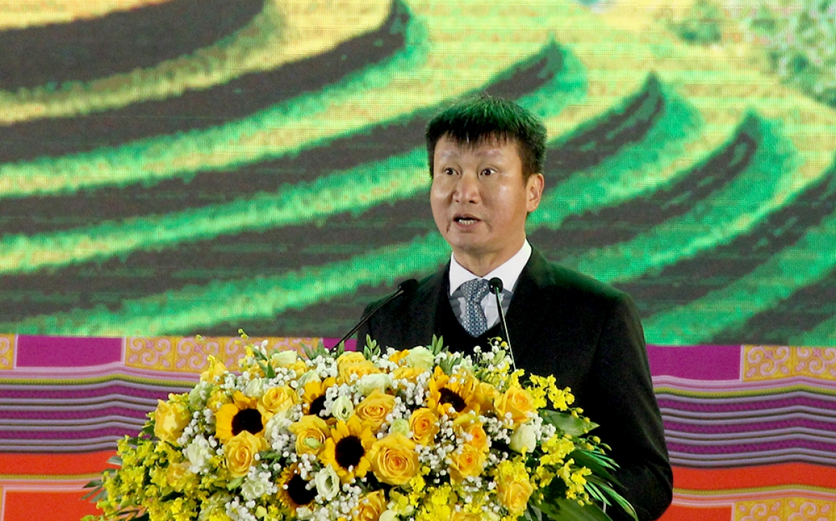Ông Trần Huy Tuấn - Chủ tịch UBND tỉnh Yên Bái phát biểu tại buổi lễ khai mạc.